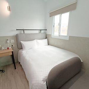 Zimmer mit Queensize-Bett